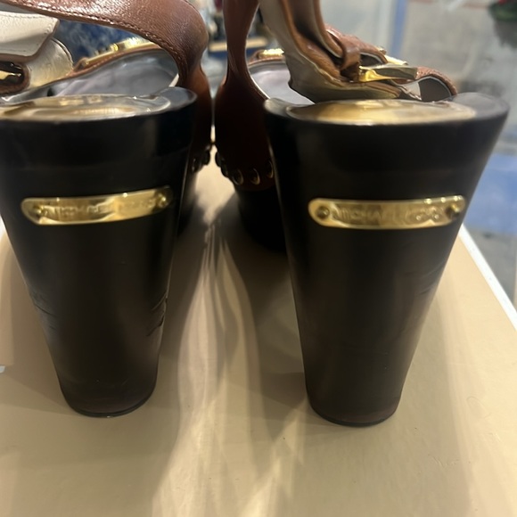 Michael Kors wedges - Picture 3 of 5